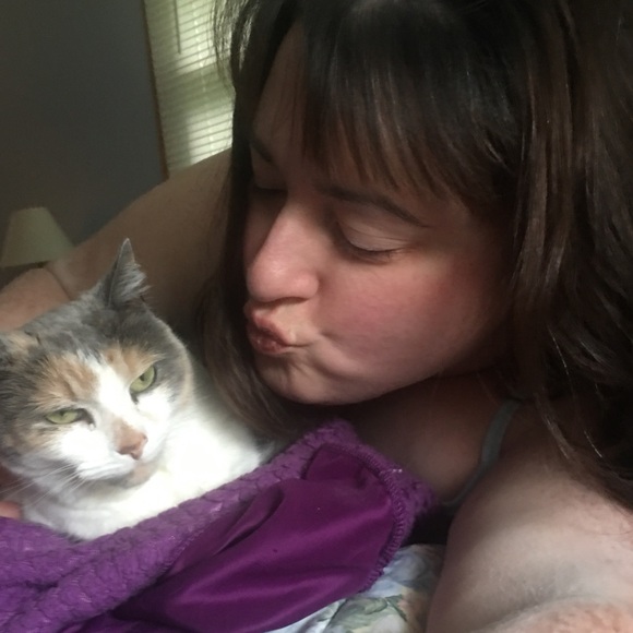 Meet your Posher, Nancy - Picture 3 of 5